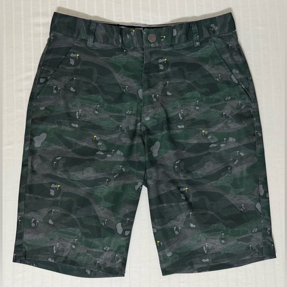 Puma Green Camo Tailored Flagstick Golf Shorts Chino Camouflage Size 30 - Picture 1 of 12